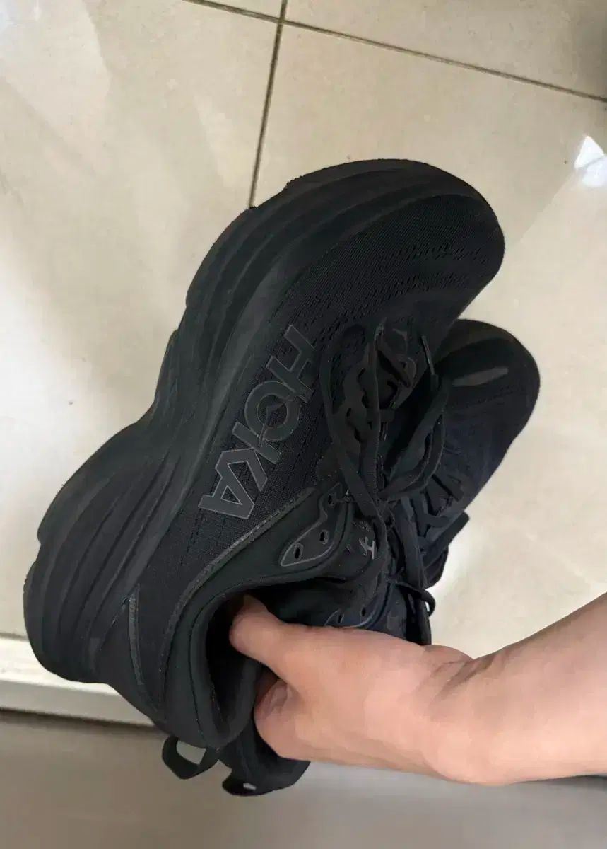 275 HOKA ONE ONE ホカオネオネ ボンダイ 8 レギュラー