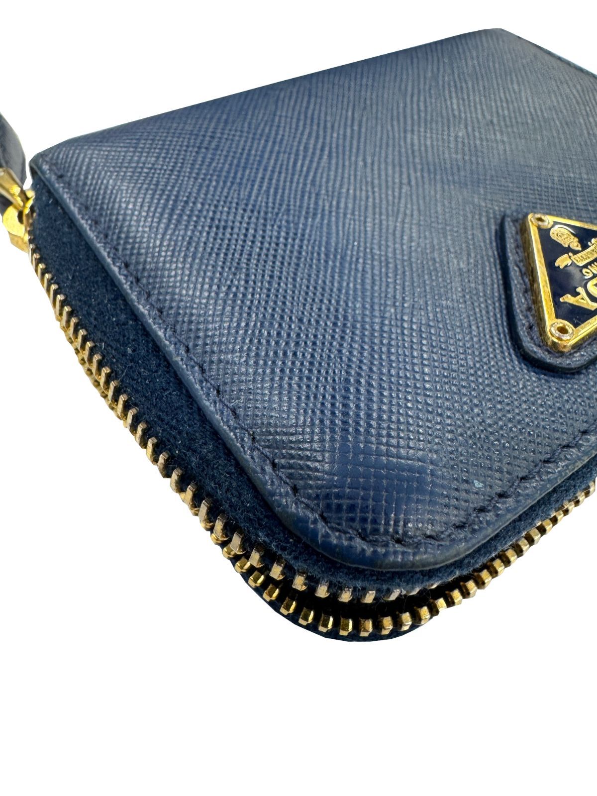 ✨極美品✨PRADA プラダ　コインケース　小銭入れ　サフィアーノ　三角ロゴ PRADA （未使用保管品）プラダ サフィアーノ 三角ロゴ プレート