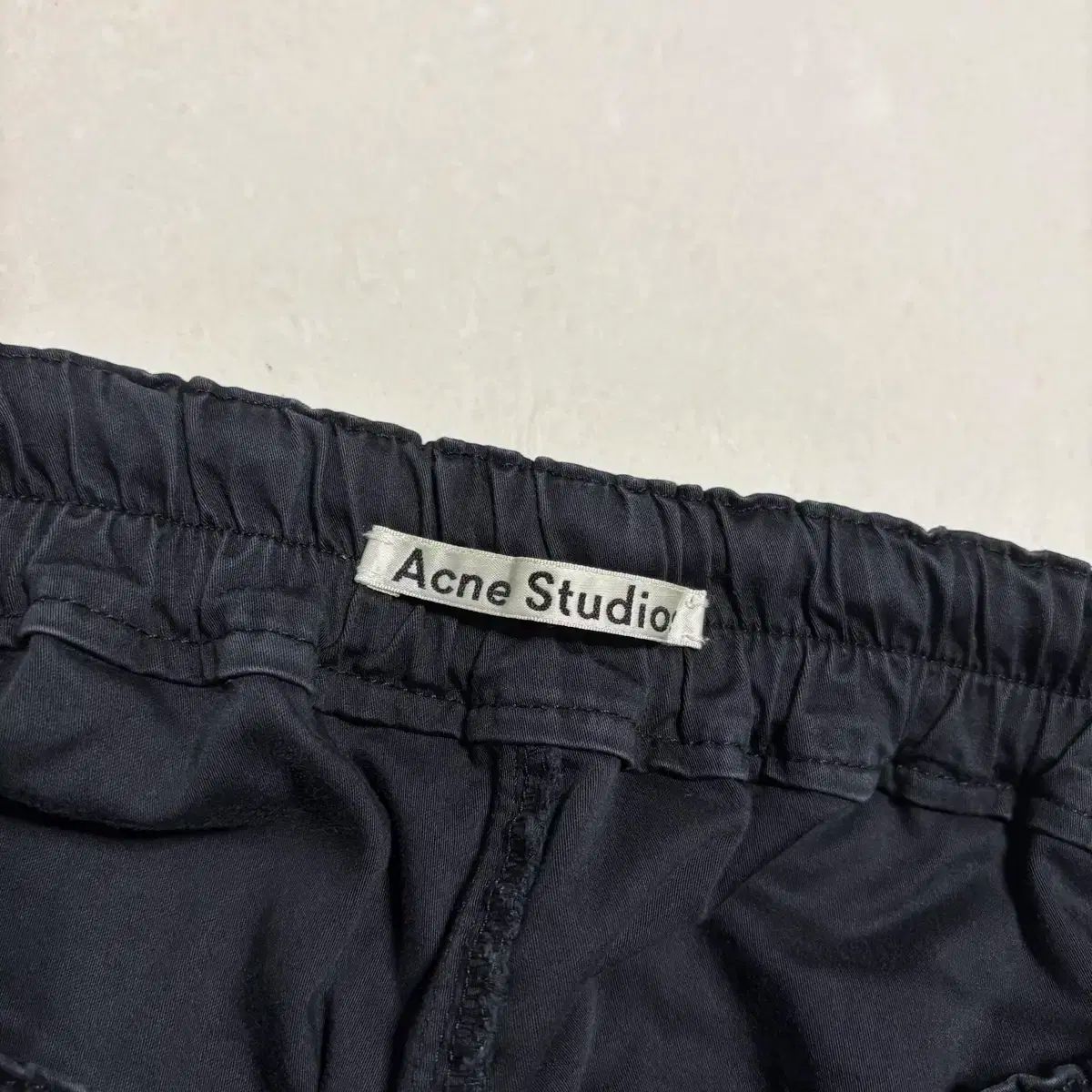 【新品・未使用】Acne Studios 黒 サテン ショートパンツ 正規品 Acne Studios(アクネストゥディオズ) アンディ・サテン