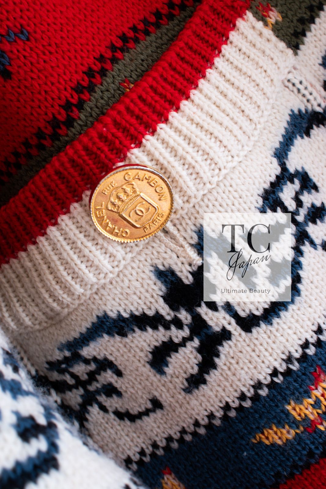 シャネル セーター CHANEL ヴィンテージ 貴重 アイボリー レッド マルチ CC ゴールド ボタン ウール 100 ニット トップス 超美品  38 40 ランウェイ登場 カールラガーフェルド CHANEL - シャネル セーター CHANEL ヴィンテージ 貴重 アイボリー