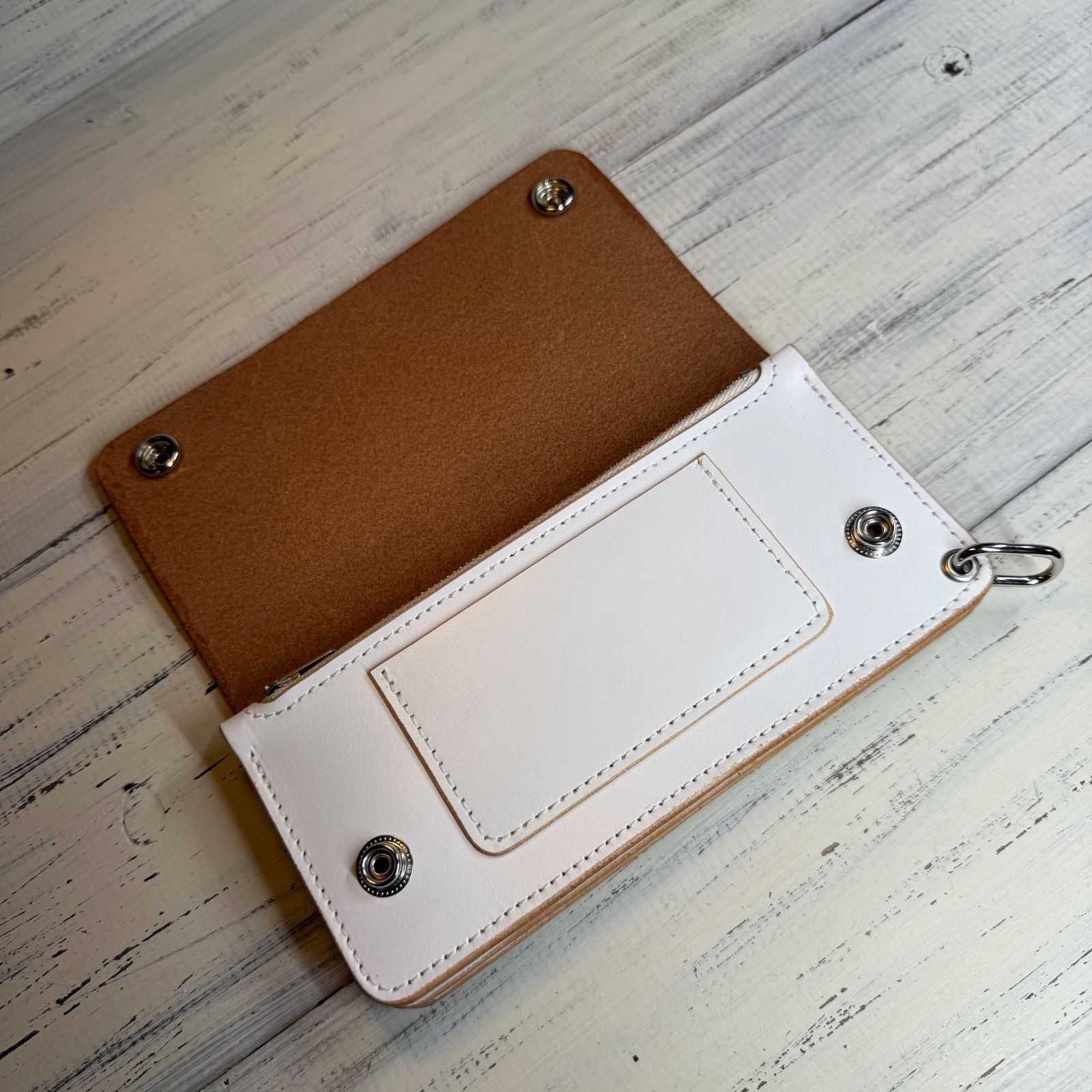 トラッカーウォレット ロング 3層】 ホワイト シルバー WALDES