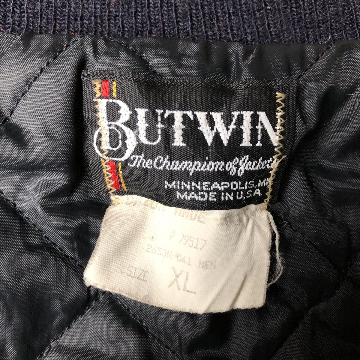 古着 80年代 バトウィン BUTWIN 中綿入り 袖革ウールボタンスタジャン  