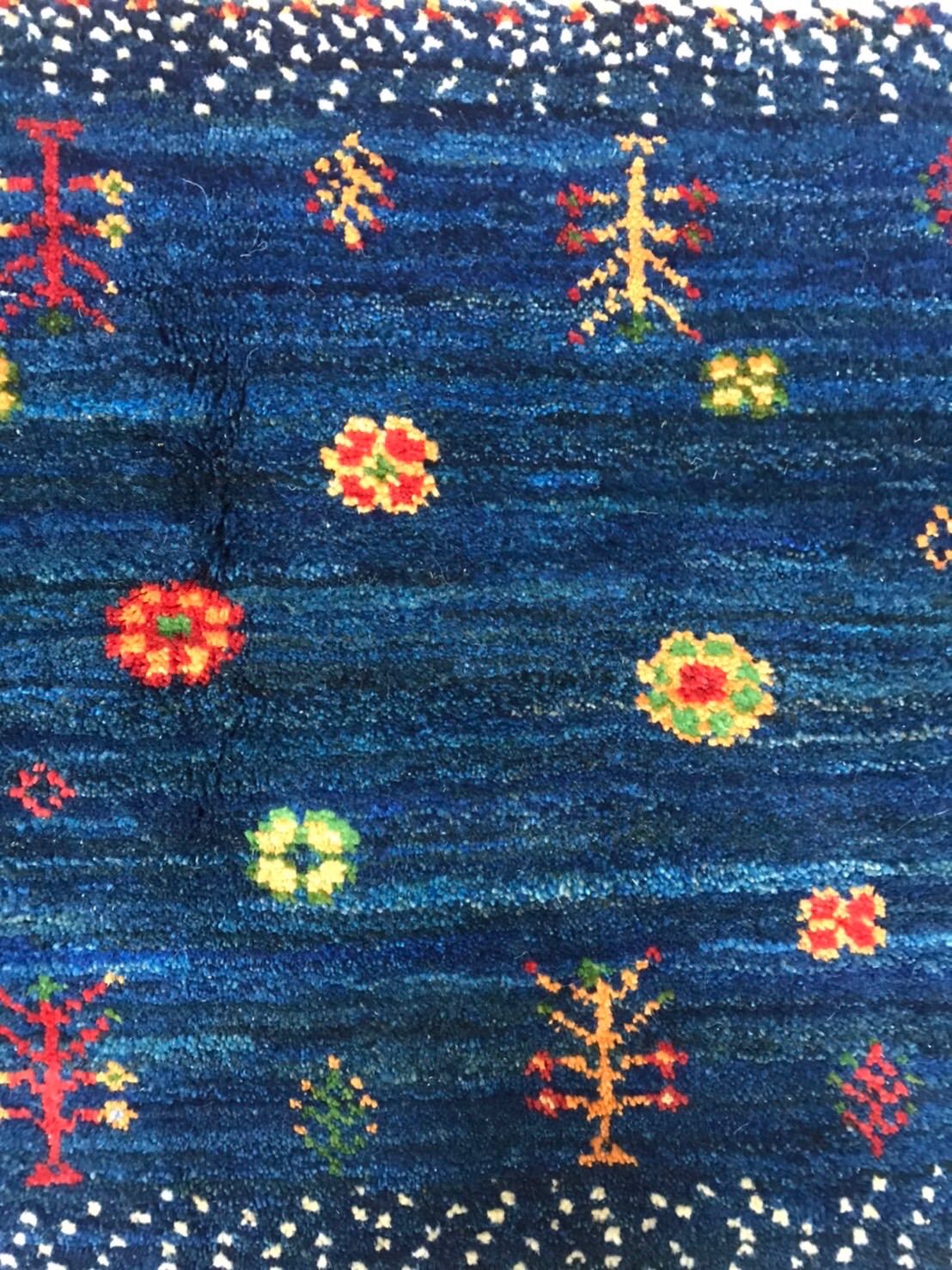 新品　ペルシャ絨毯　手織り　ギャッベ　青　オオカミの足跡