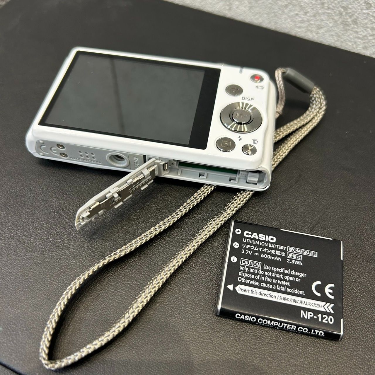 カシオ