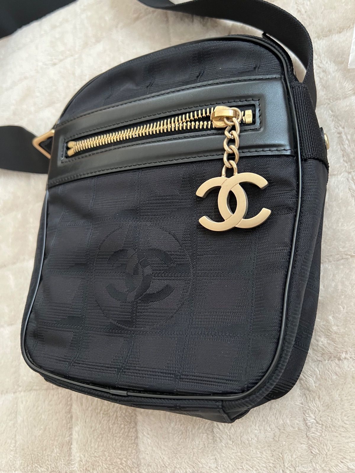 CHANEL/シャネル　ニュートラベルライン ショルダーバッグ