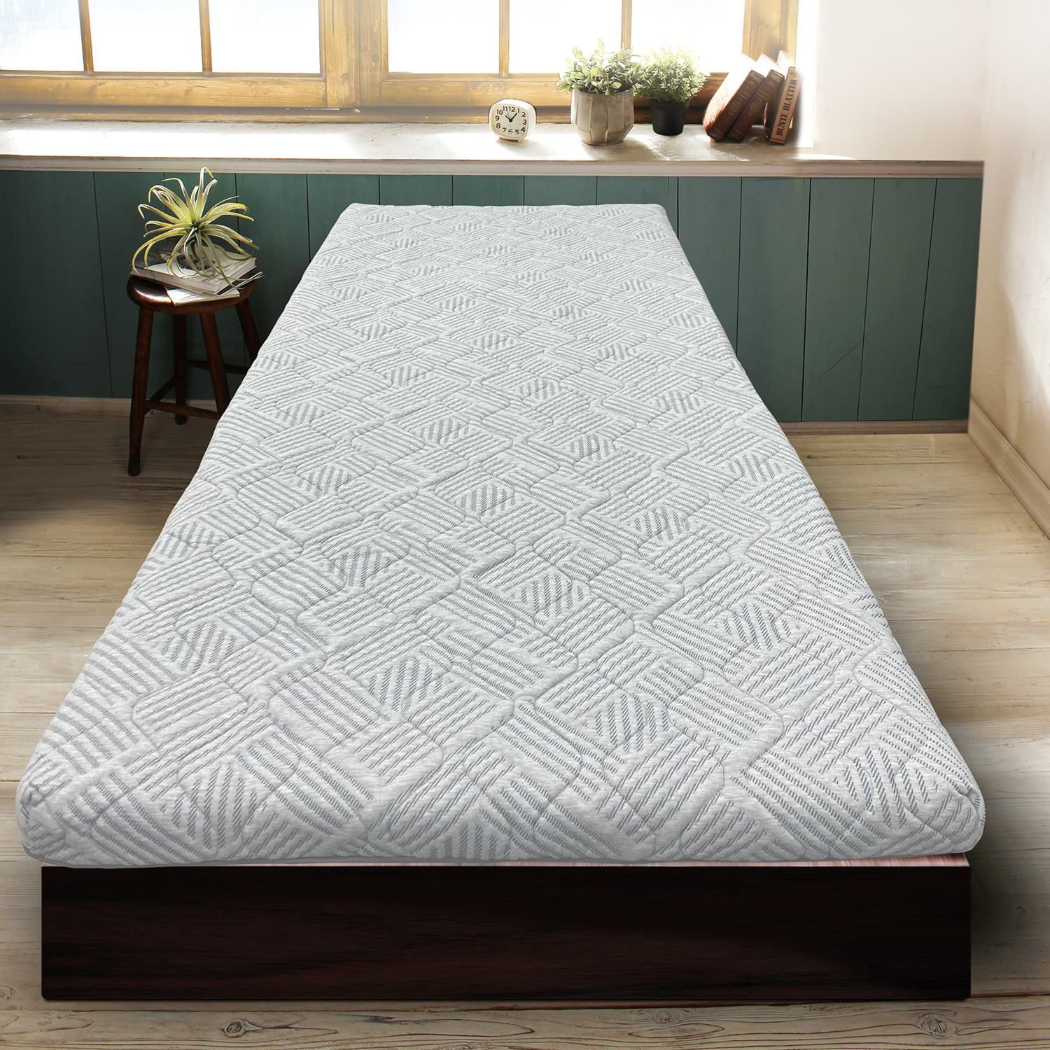 クイーン 参考価格￥28