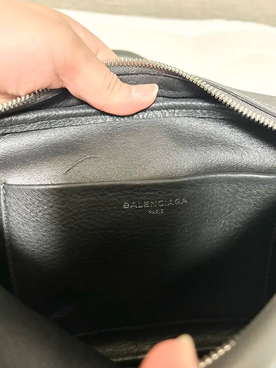 BALENCIAGA