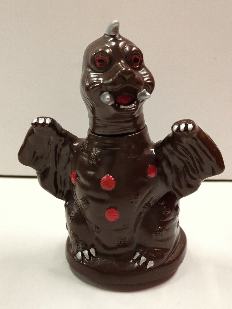 M1号 赤ちゃんシリーズ ウルトラQ ペギラ貯金箱茶 - メルカリ