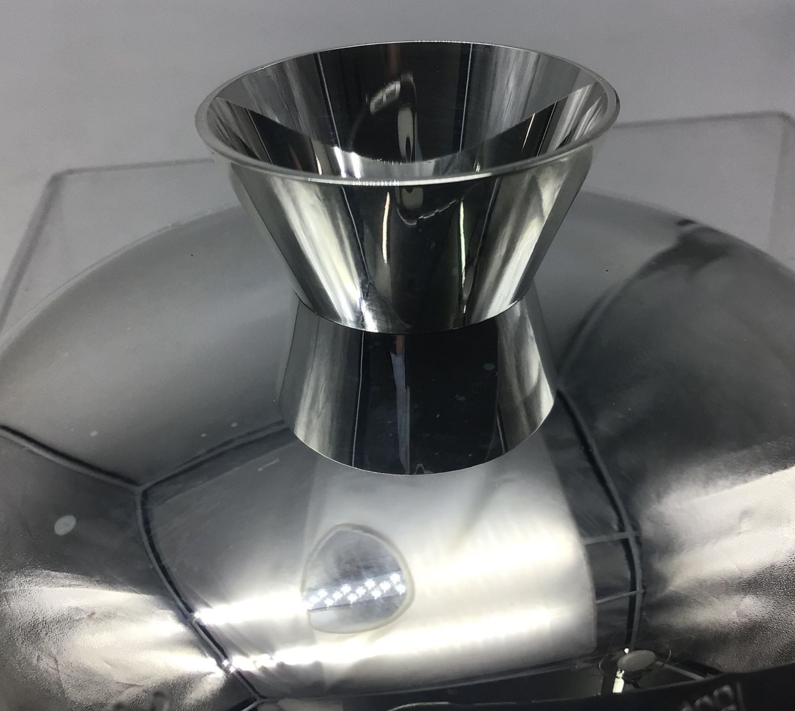 【純銀　総務省】木箱付き！！銀杯 銀杯 内閣総理大臣贈 木箱付き 純銀178g 2025年最新】銀杯 内閣総理