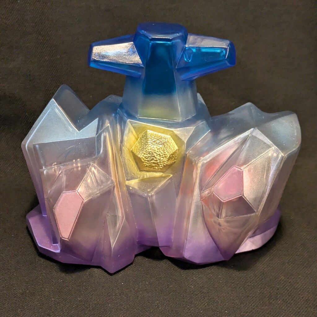 円谷コミュニケーションズ やまなや 怪獣郷 光怪獣 プリズ魔 ソフビ やまなや 怪獣郷 光怪獣プリズ魔(帰マン入り)クリア成型/青/紫/銀