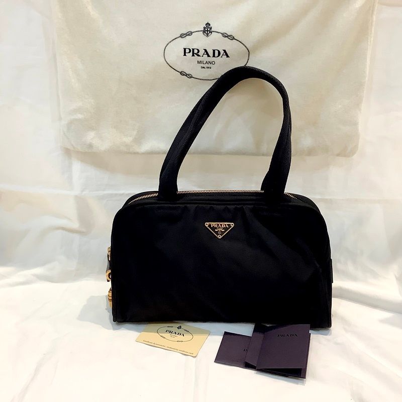 プラダ（PRADA）ナイロンハンドバッグ ハンドバッグ ワン