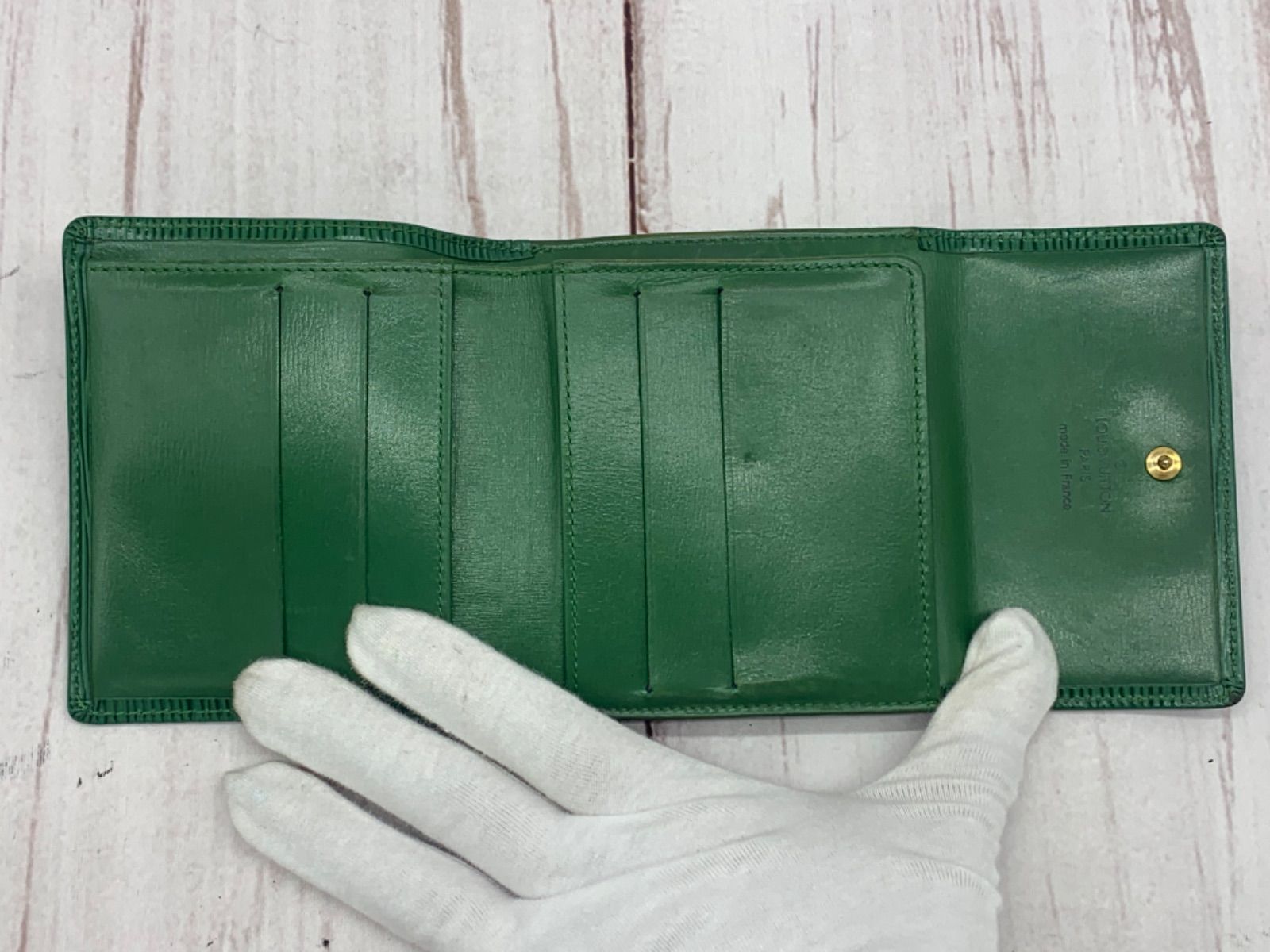 ルイヴィトン エピ マルコ 二つ折り財布 緑 財布 グリーンクレディモネ
