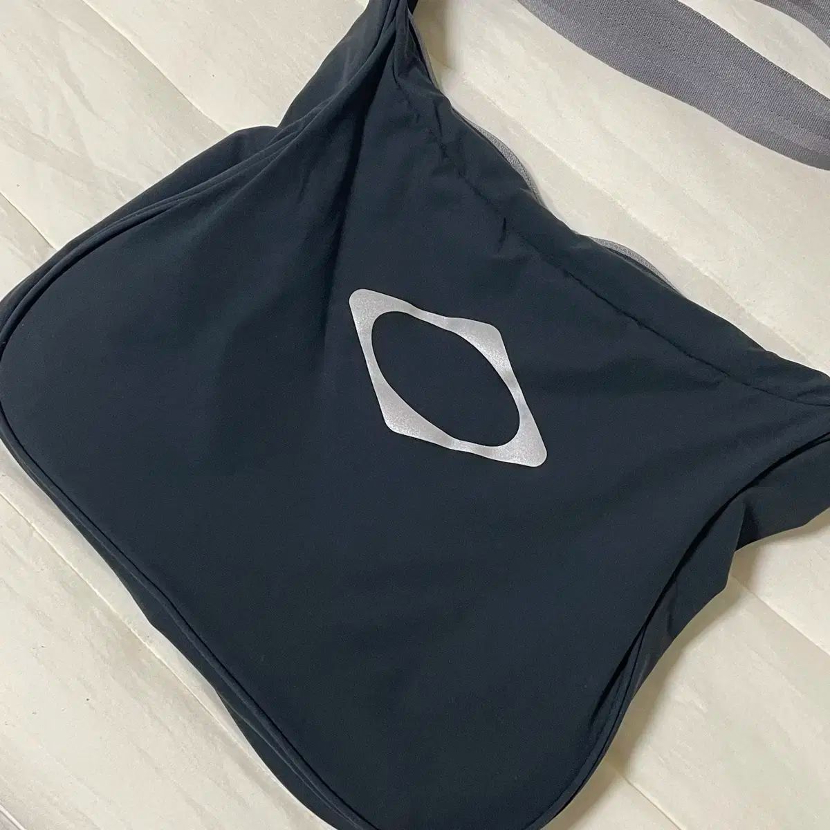 MSCHF ミスチーフ ロンバス クロスバッグ