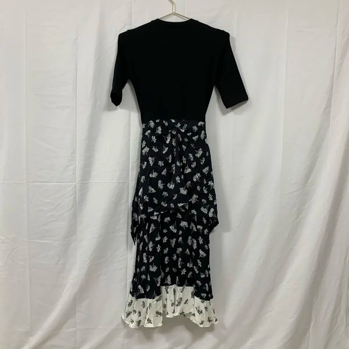 J*様 MAJE マージュワンピース 楽天市場】Maje マージュ SHORT PRINTED DRESS WITH JEWEL