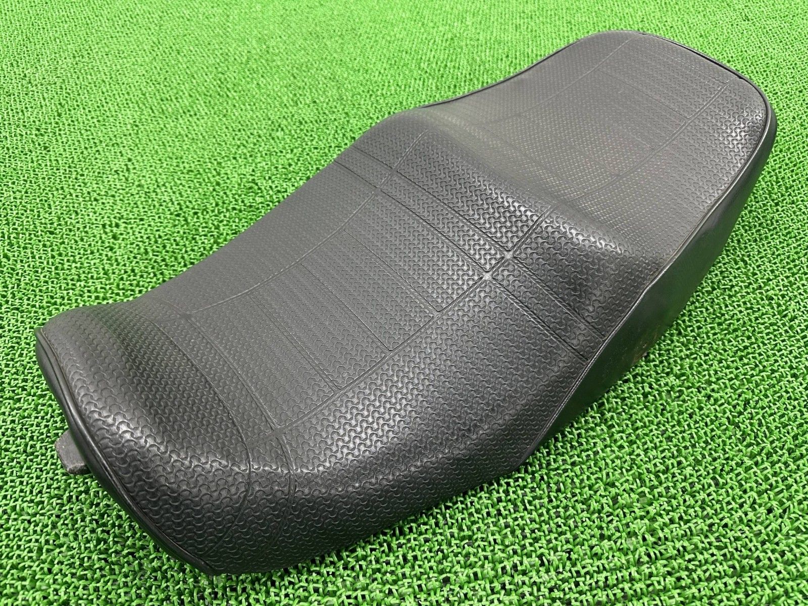 ZRX400 シート 1753 カワサキ 純正 バイク 部品 ZR400E 修復素材に シートベース良好 品薄 品 車検 Genuine Wi