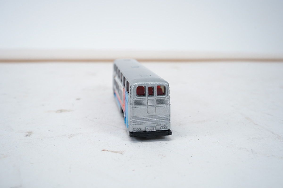 ロングトミカL1 8ネオプランバススカイライナーです。岐阜バス仕様　日本製。 ロングトミカL1 8ネオプランバススカイライナーです。岐阜バス