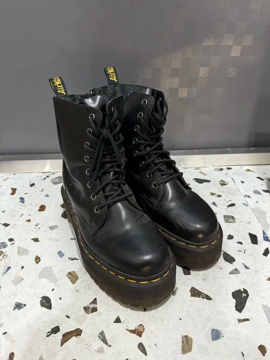 DR. MARTENS ドクターマーチン ジェイドン 240