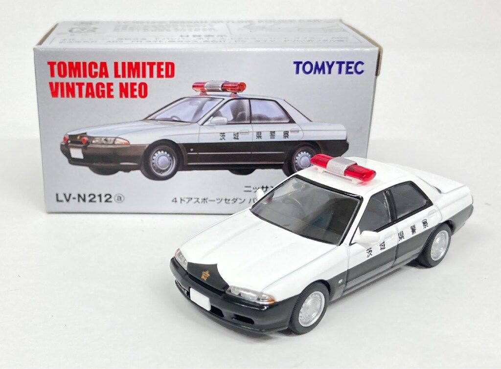 トミーテック TOMICA LIMITED VINTAGE NEO ニッサン