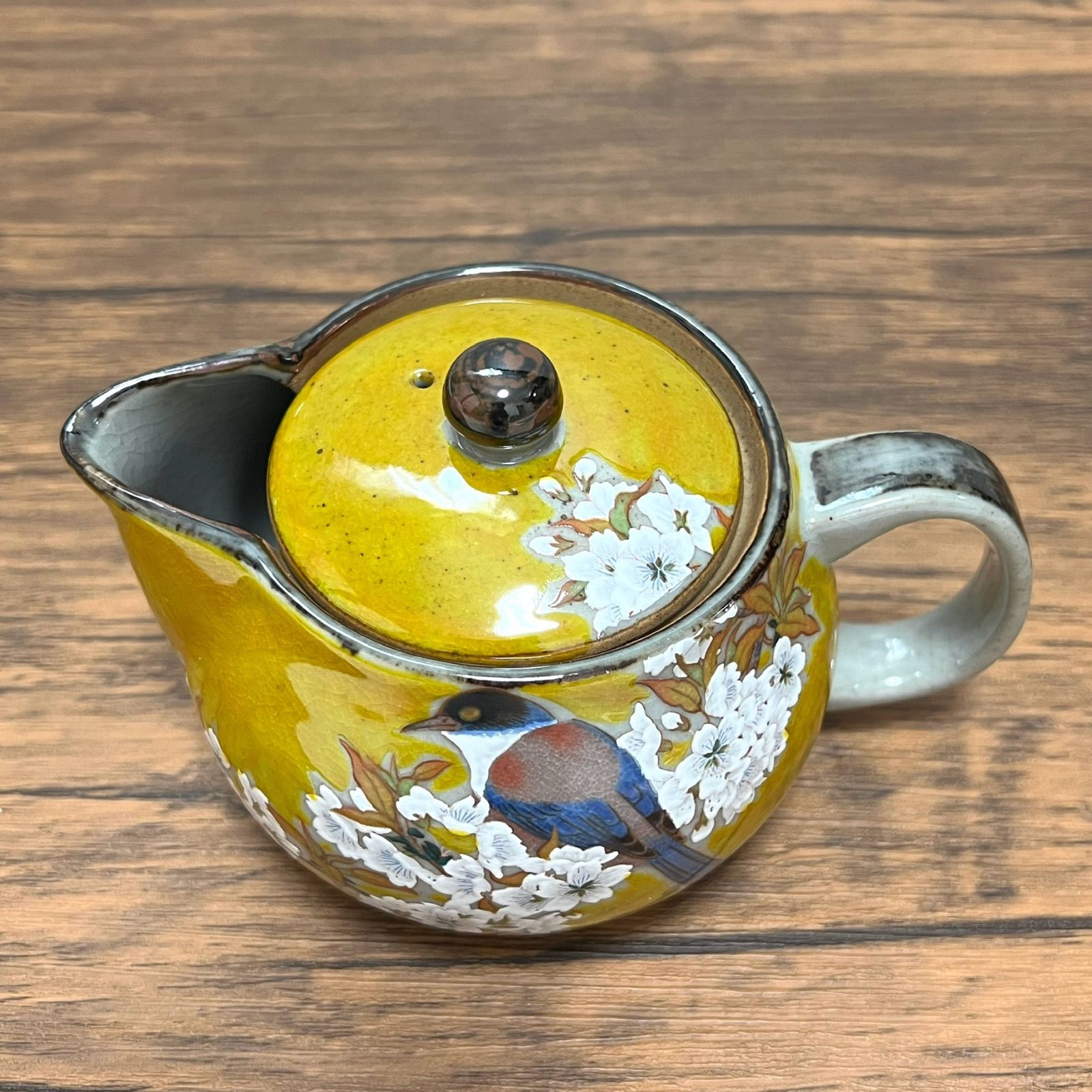 九谷焼】ポット 急須 吉田屋 山桜に鳥 網付 360ml Kutani Ware