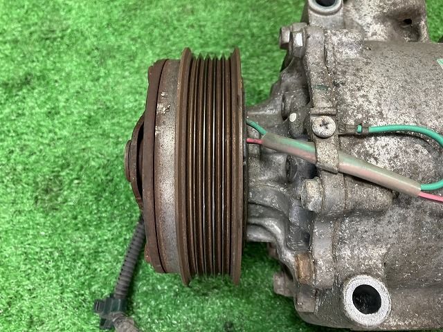 フィット GE7 エアコンコンプレッサー G 10THアニバーサリー2 4WD ケイヒン HSK-70 38810-RB0-E02 R543P