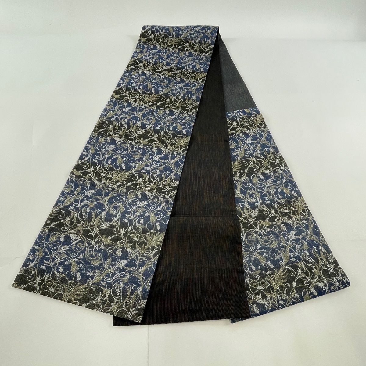 バイセル 着物 美品 名品 袋帯 水色 草花 縞 花唐草 箔 六通 正絹 ☆☆☆☆ 袋帯 秀品 花唐草 縞 紫 全通 正絹｜中古・古着・リサイクル着物通販