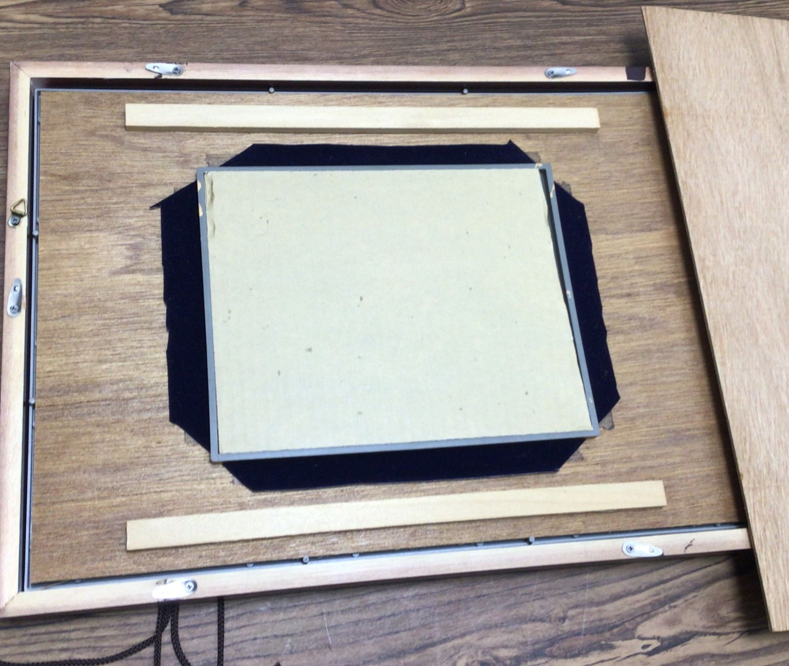 銅板　飾り　額 叙勲受賞 芳光作銅板彫刻孔雀純金純銀メッキ額45×35.5センチ証明