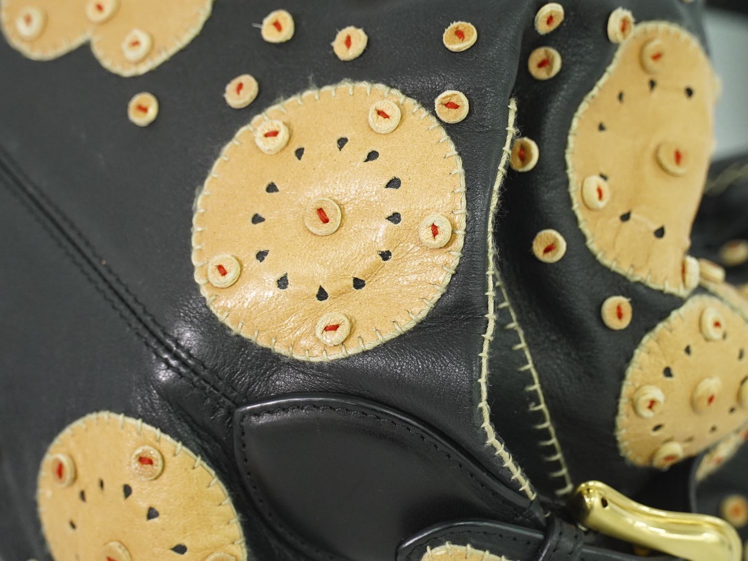 美品 FENDI フェンディ ボルサ ドクター ショルダーバッグ レザー 楽天市場】本物 フェンディ FENDI ボルサ ドクター ショルダー