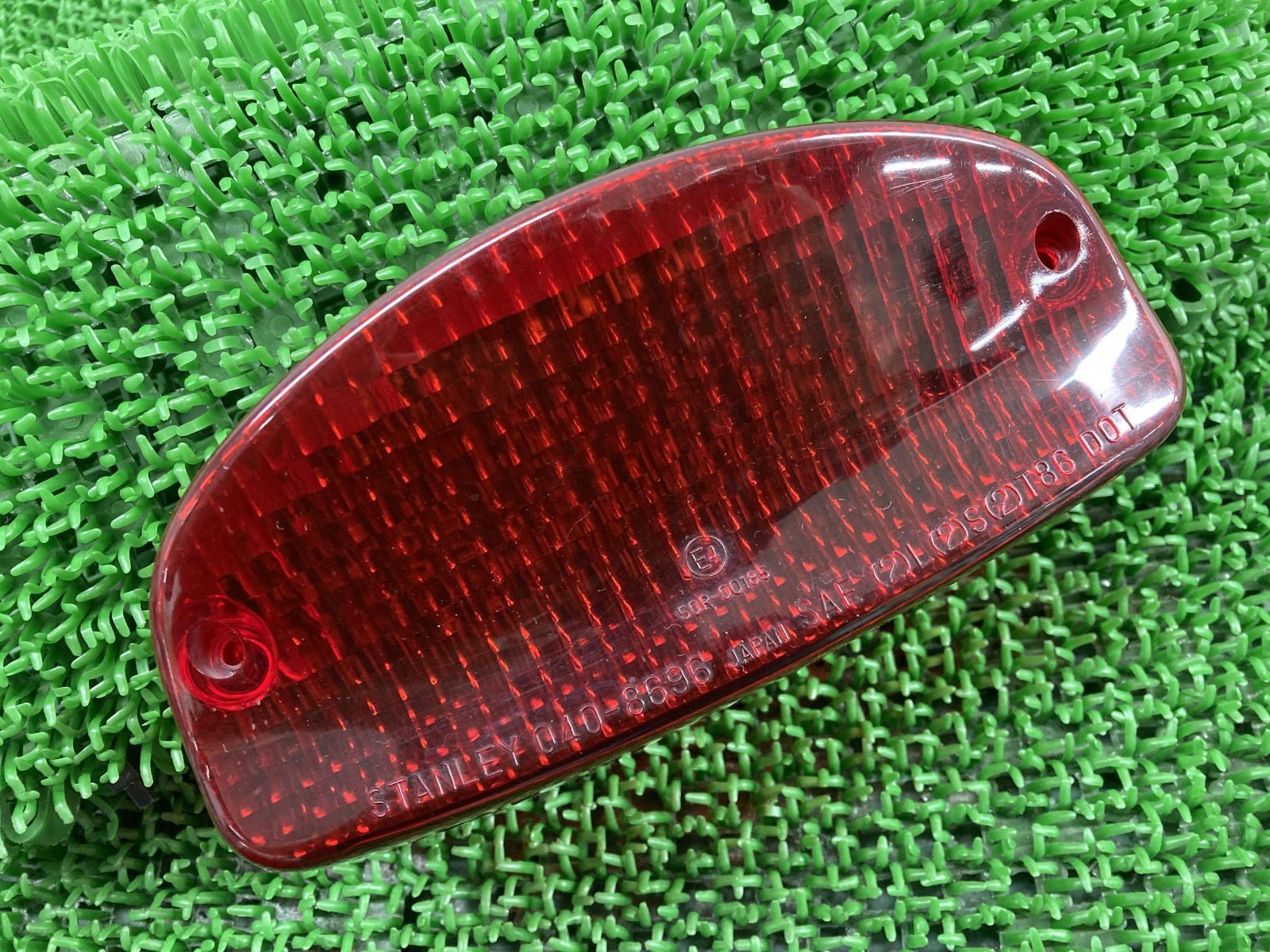 ホーネット250 テールレンズ 040-8696 MC31-1501*** ホンダ 純正 中古 バイク 部品 MC31-1501 HORNET250 割れ欠け無し 品薄 希少品
