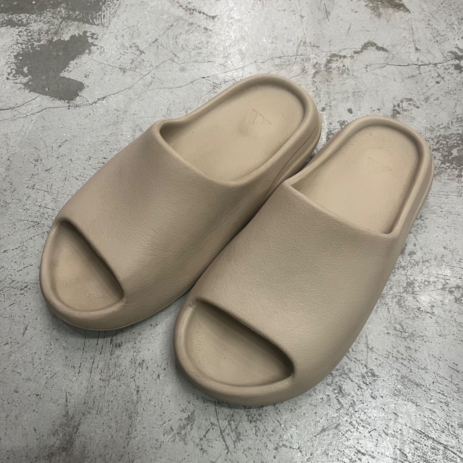 adidas YEEZY SLIDE PURE アディダス イージースライド ADIDAS☆YEEZY SLIDE 'PURE' アディダス イージー スライド