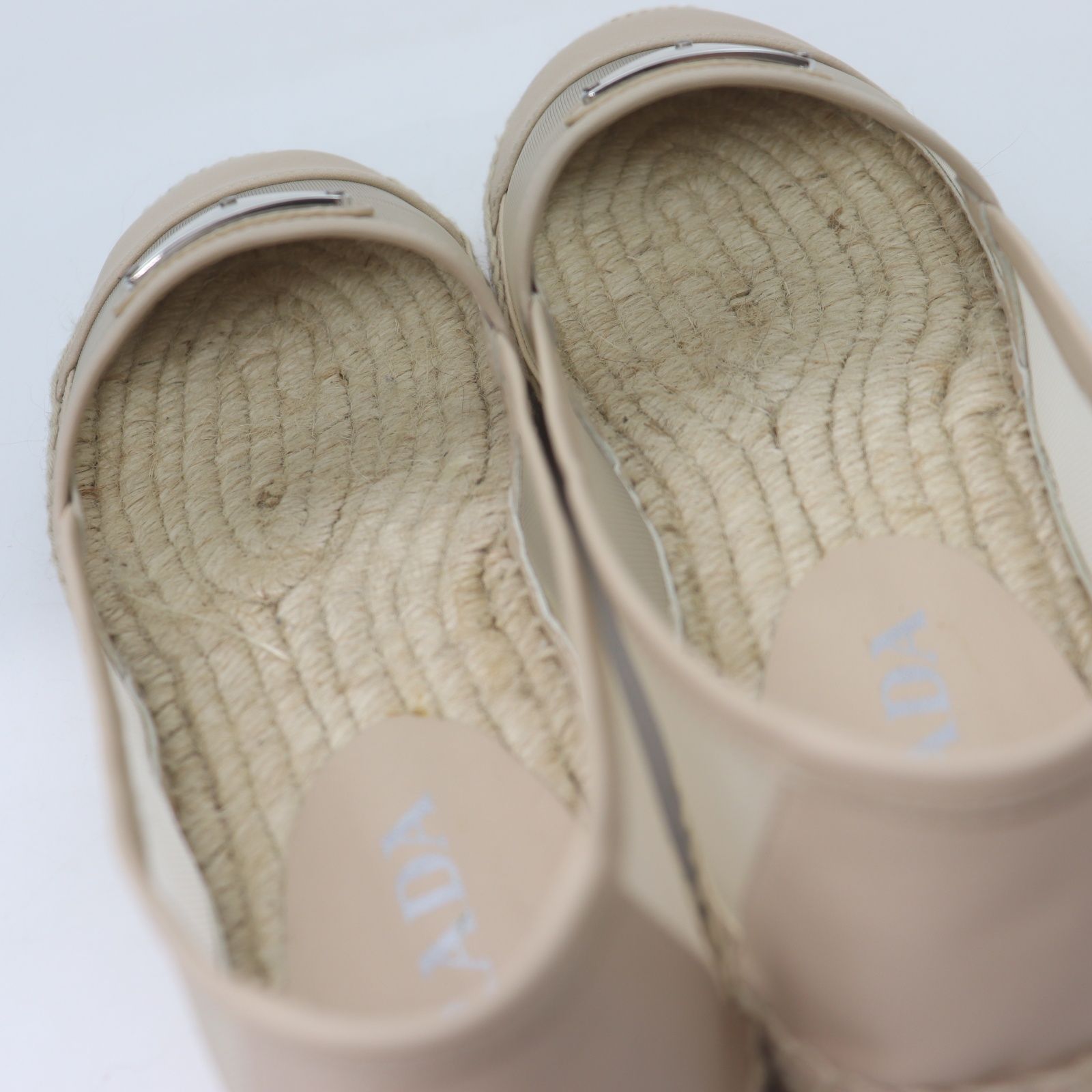 【未使用・美品】PRADAプラダ／エスパドリーユ／ベージュ／箱付き正規品 PRADA - PRADA エスパドリーユの通販 by lily｜プラダならラクマ