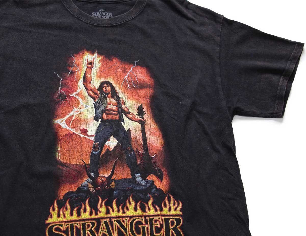 ストレンジャーシングス ネットフリックス Tシャツ エル M 黒 10647 ストレンジャーシングス ネットフリックス Tシャツ エル M 黒