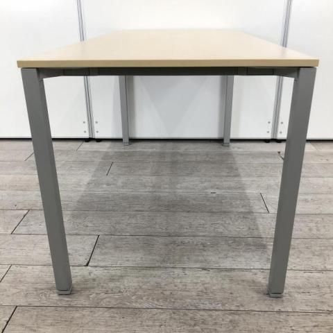 okamura 製