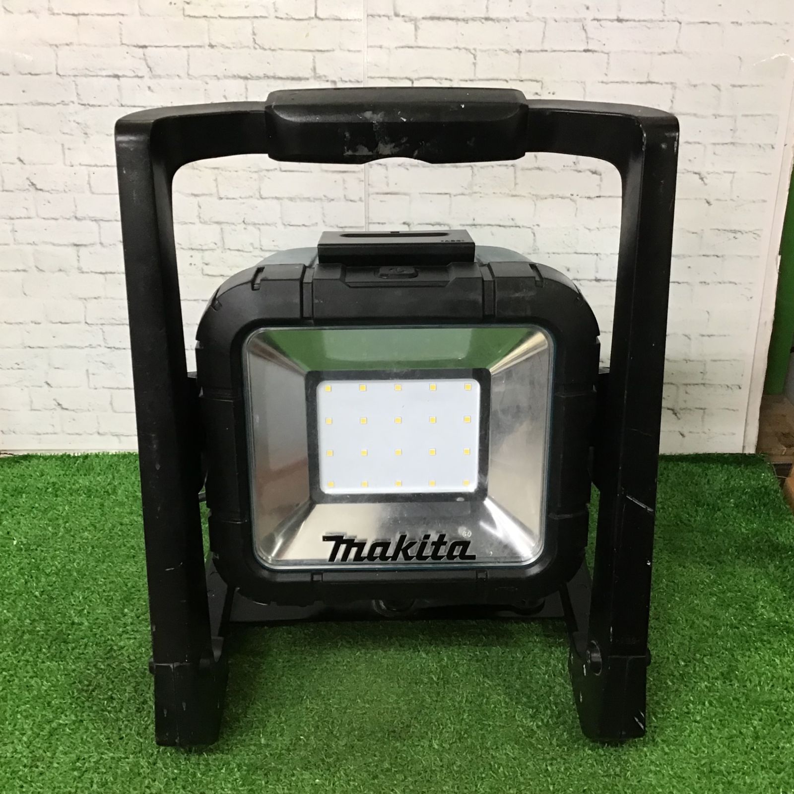 マキタ(makita) コードレスLEDスタンドライト ML805【町田店】