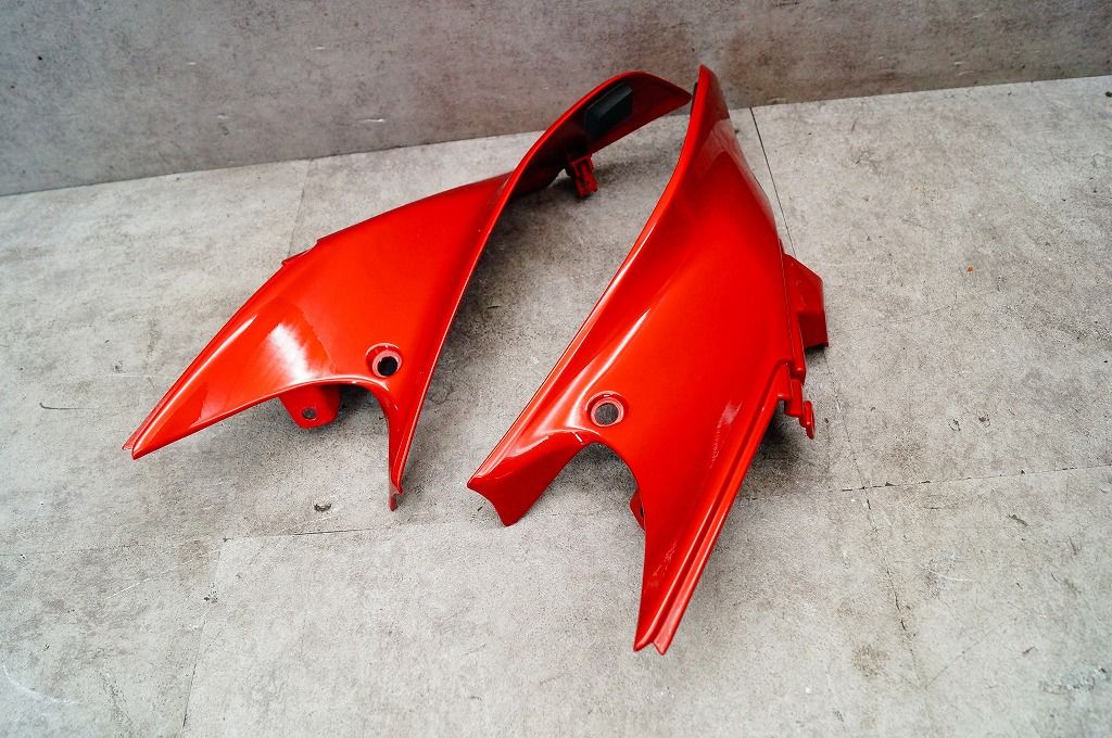 ホンダ 純正 CBR250R タンクサイドカウル左右 赤 64460／64470