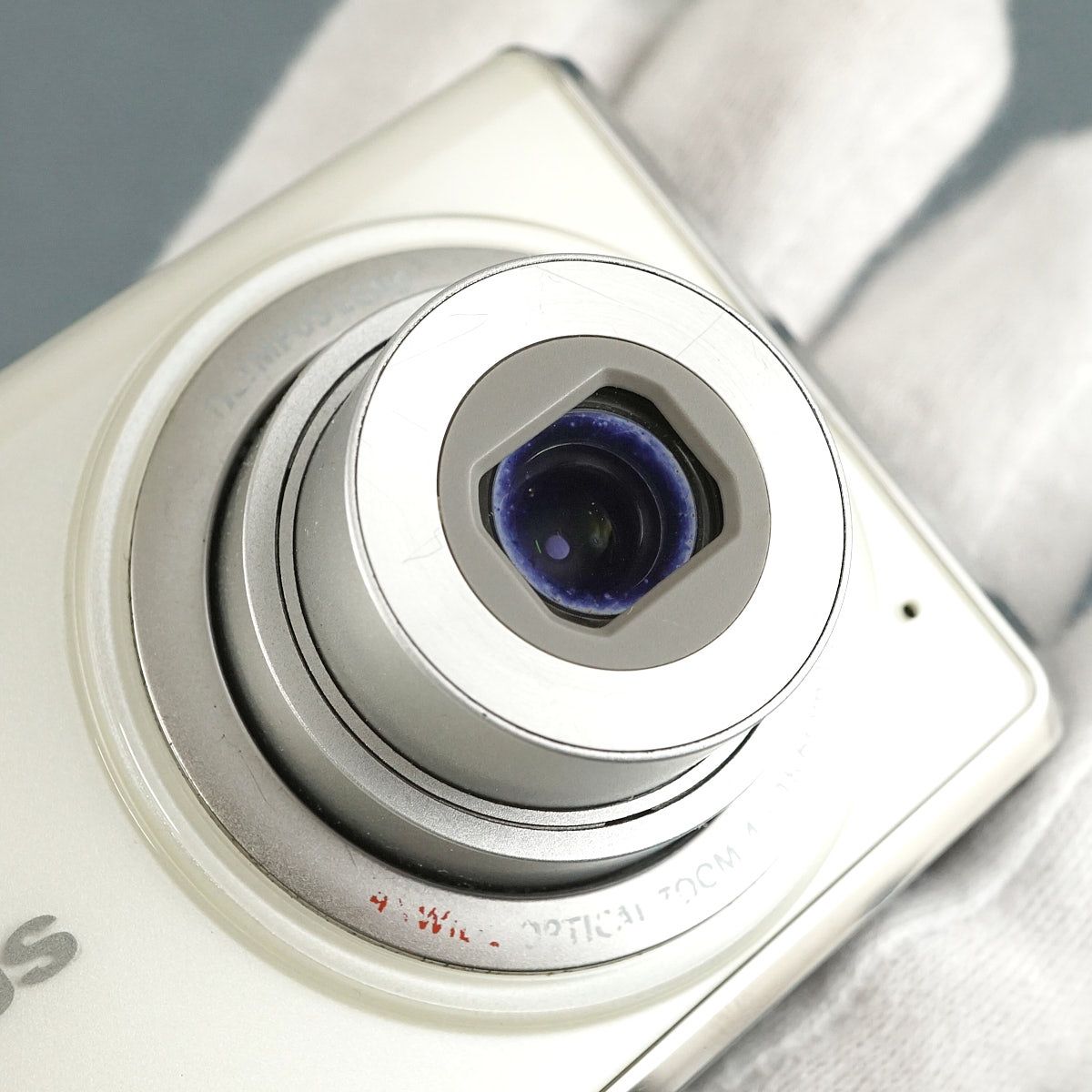 OLYMPUS FE-4030 デジタルカメラ USED美品 本体+バッテリー 1400万画素 