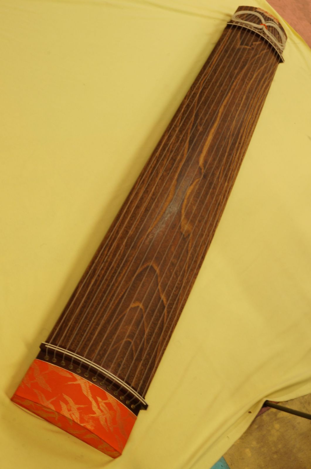 【送料無料】琴　13弦　琴柱　すだれ彫　お琴　弦楽器　高級琴　お稽古 送料無料】琴 13弦 琴柱 すだれ彫 お琴 弦楽器 高級琴 お稽古