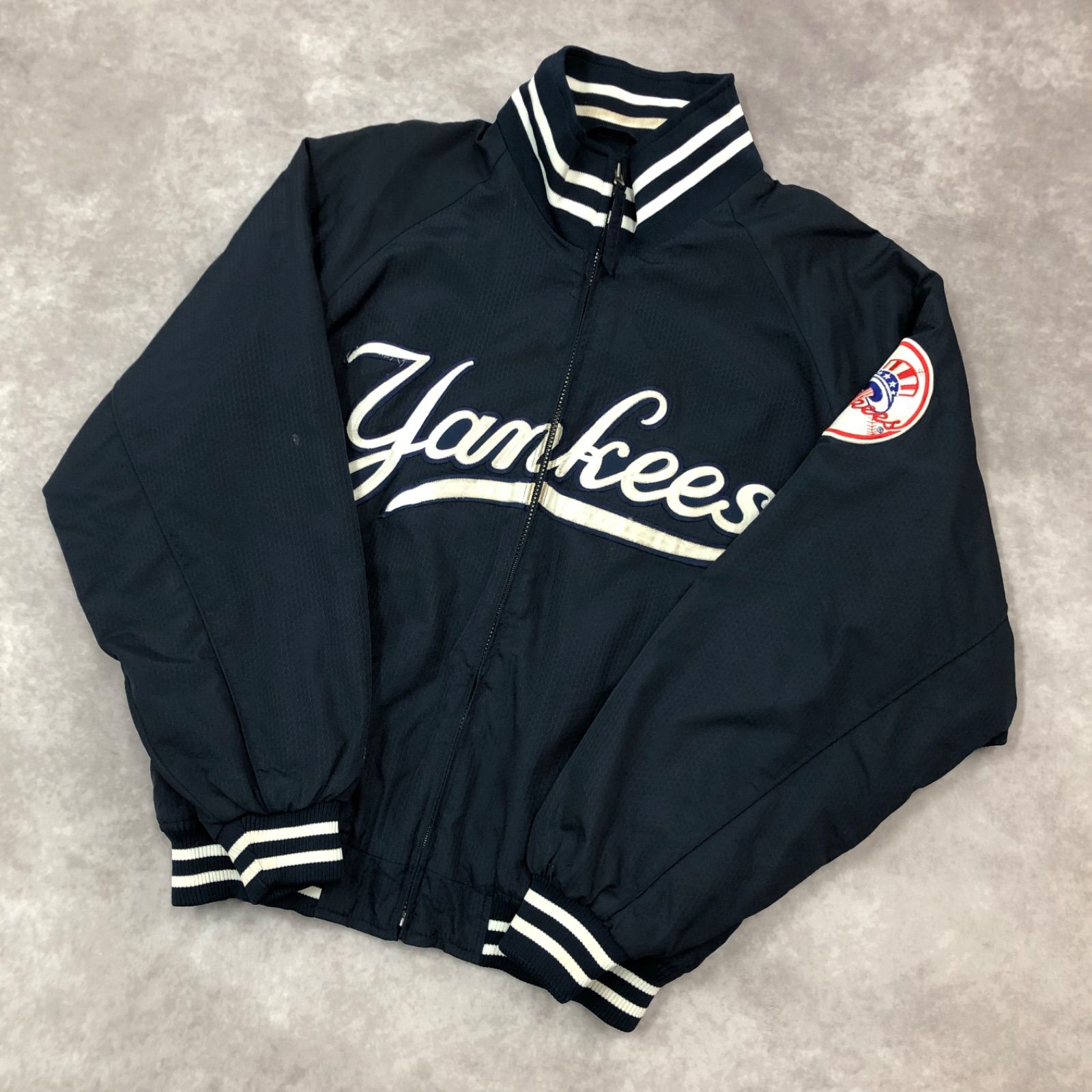 Majestic マジェスティック ベースボールジャケット トラックジャケット スタジャン ブルゾン チームロゴ New York Yankees  ニューヨーク・ヤンキース　MLB ブルゾン　中地フリース　ワッペン