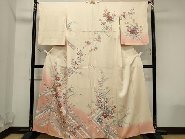 平和屋着物▽訪問着 単衣 駒刺繍 草花文 暈し染め 金彩