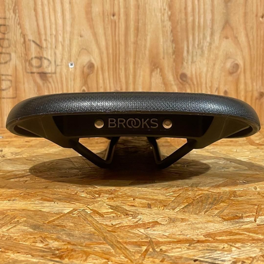 【新品】BROOKS  Cambium C67 クロスバイクやコミューターに！