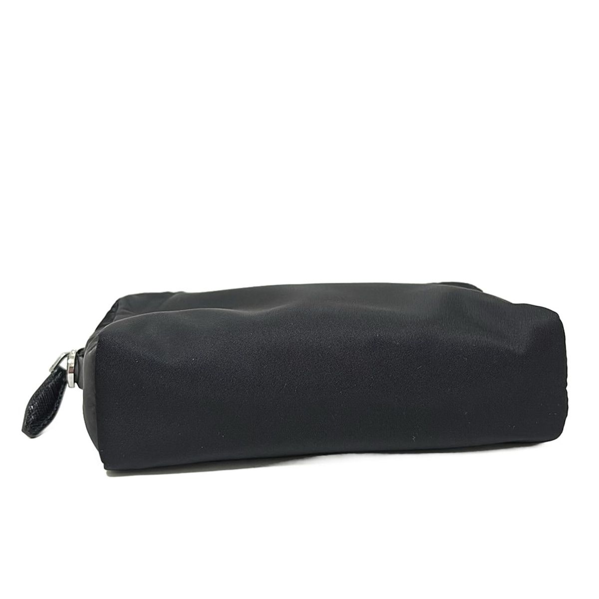 PRADA(プラダ) ポーチ美品 スモール Re-Nylon ポーチ 1SN021 黒 Re  