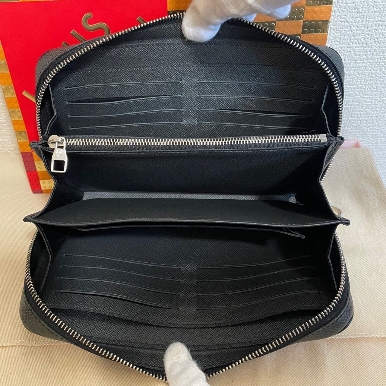 使用わずか】ルイヴィトン タイガ ジッピー XL 長財布 アルドワーズ 