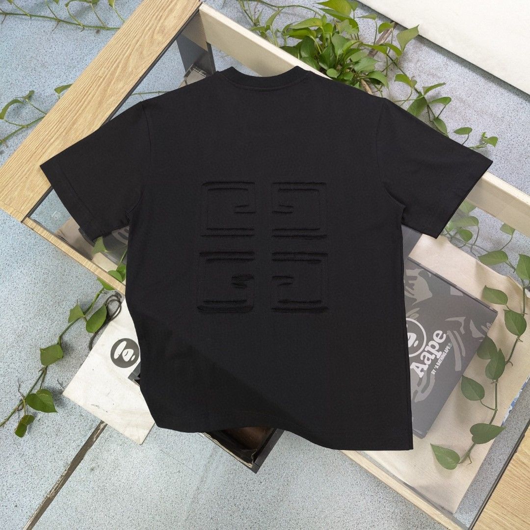 【GIVENCHY】関税込☆ ショートスリーブ プリント Tシャツ 本日限定特価】Givenchy メンズ＆レディース カジュアル