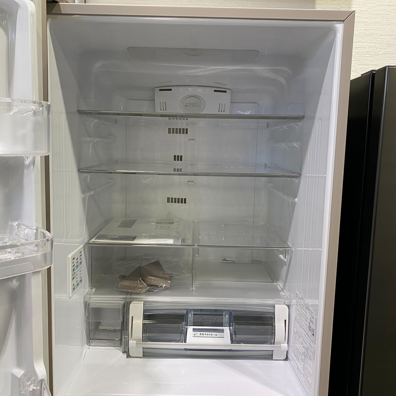 401L 5ドア冷蔵庫 日立 R-S40JL（XN） 2019年 - メルカリ