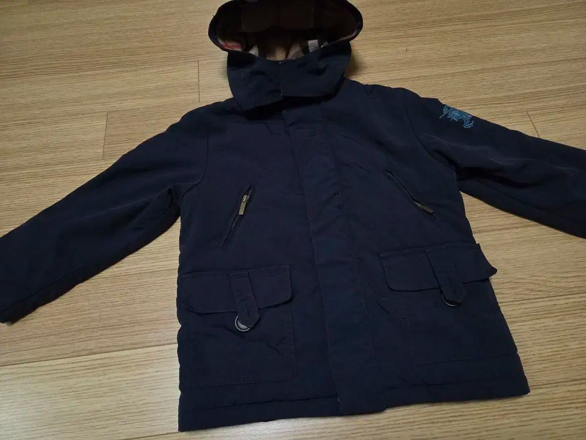 BURBERRY バーバリー キッズ キー アウター ロゴ ノヴァチェック フー WHO