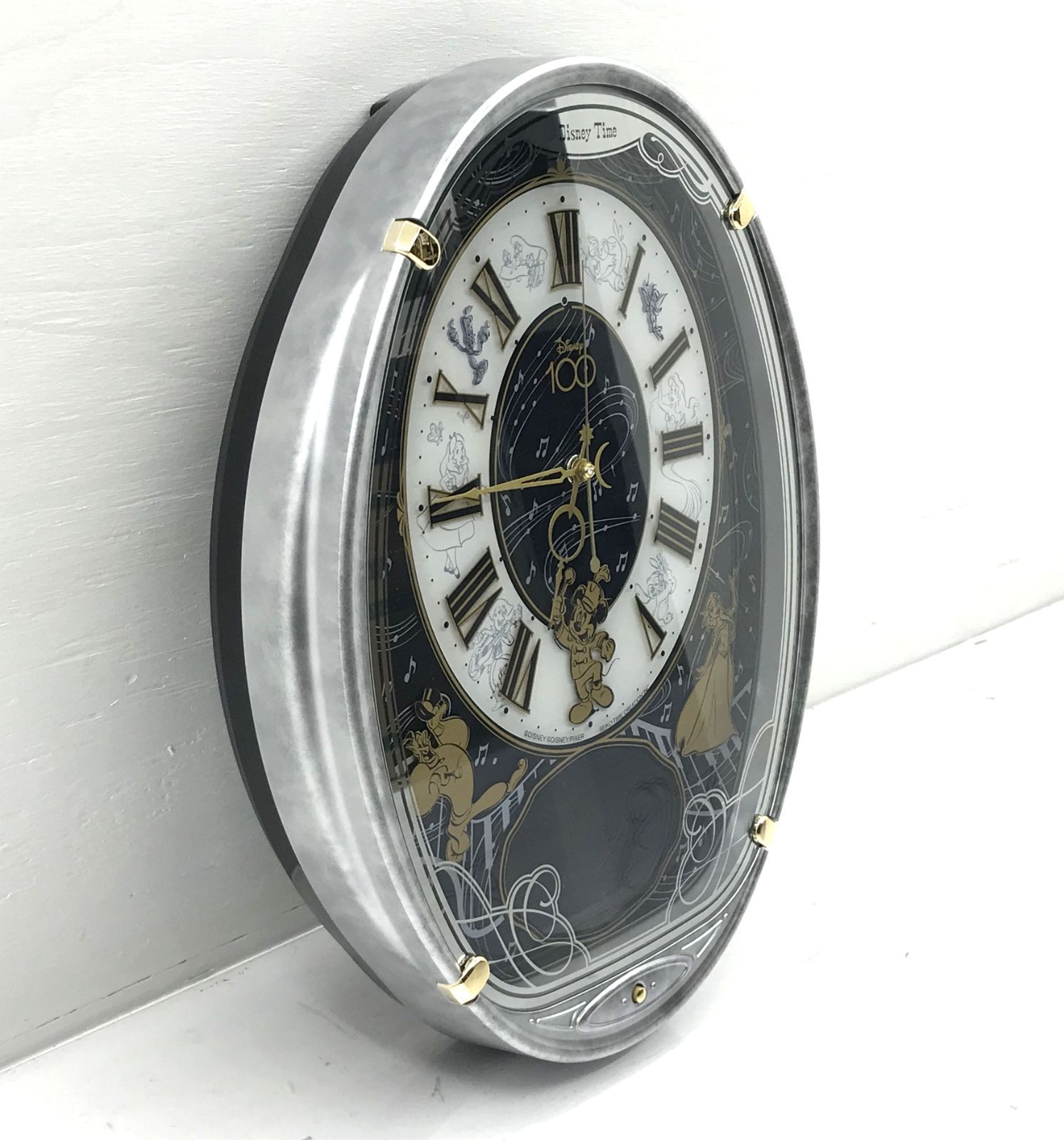 今週末限定セール！極美品【非売品超限定品レア】ディズニー懐中時計高級版 本日限定セール！極美品【非売品超限定品レア】ディズニー懐中時計高級版
