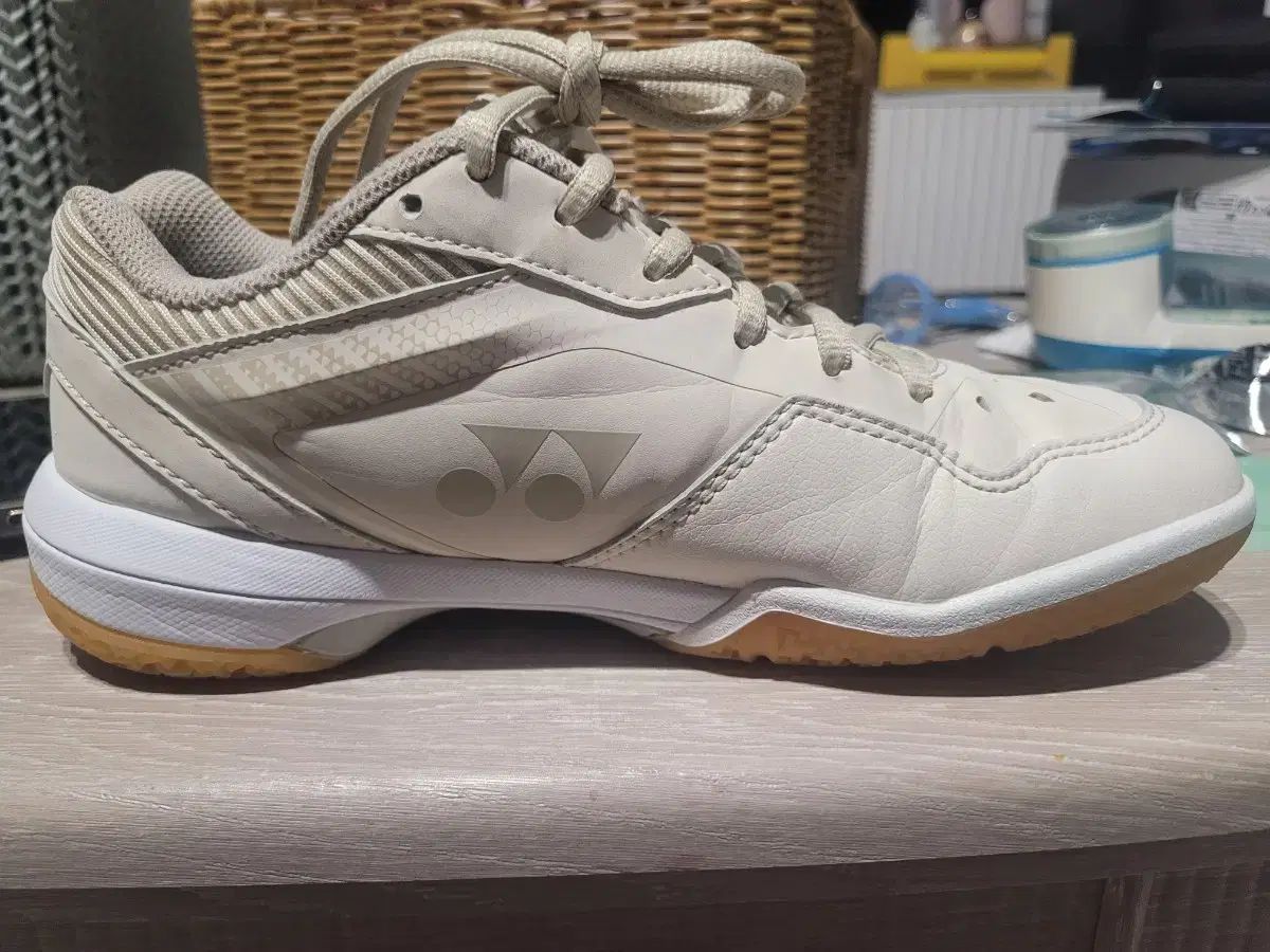 YONEX バドミントンシューズ