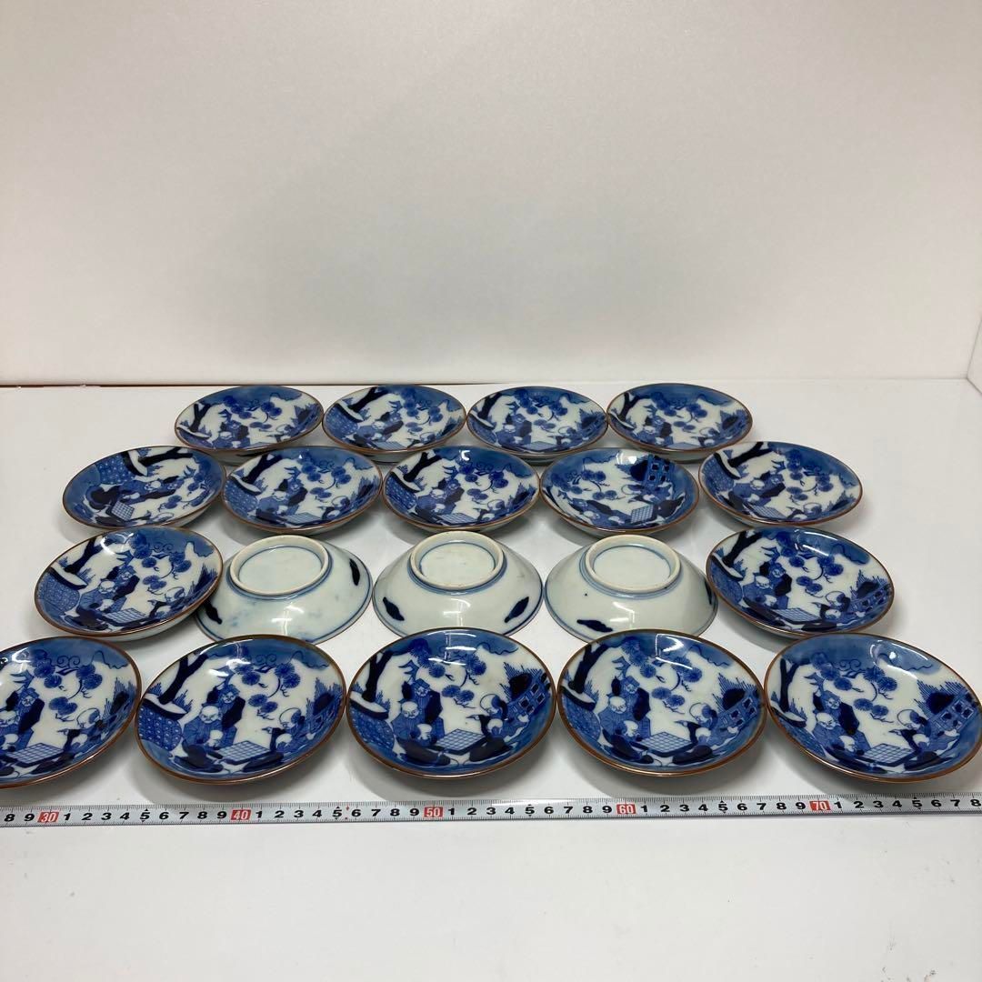 ・古伊万里　染付　人物画　小皿山19枚直径11.5 東K5-0805①タサコサ 古伊万里 染付 人物画 小皿山19枚直径11.5 東K5-0805①タサコサ