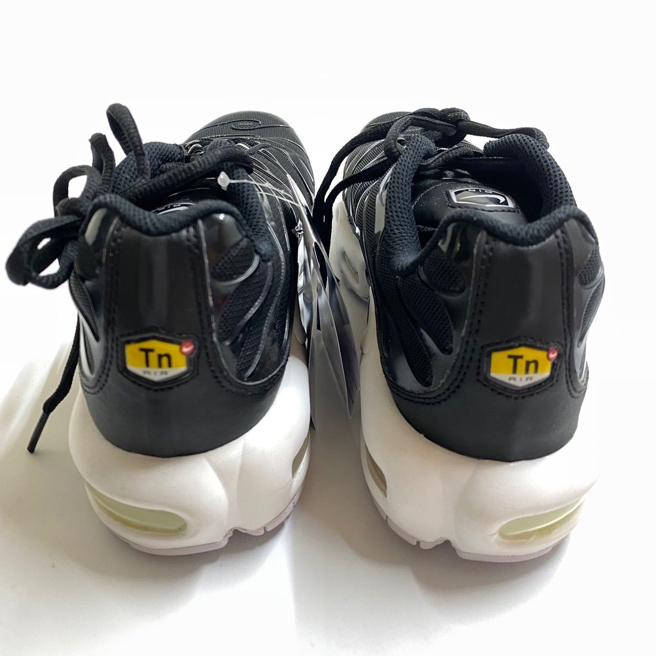 NIKE WMNS AIR MAX PLUS ナイキ エアマックスプラス BLACK/BLACK-WHITE 