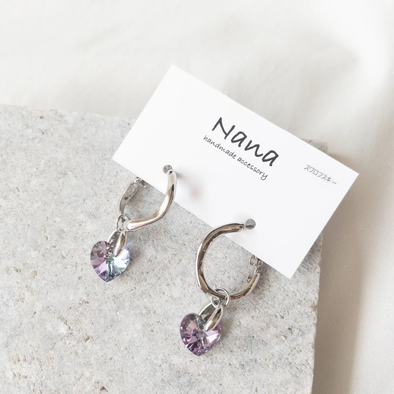 SWAROVSKI ハートフープピアス silver SWAROVSKI ハートフープピアス silver