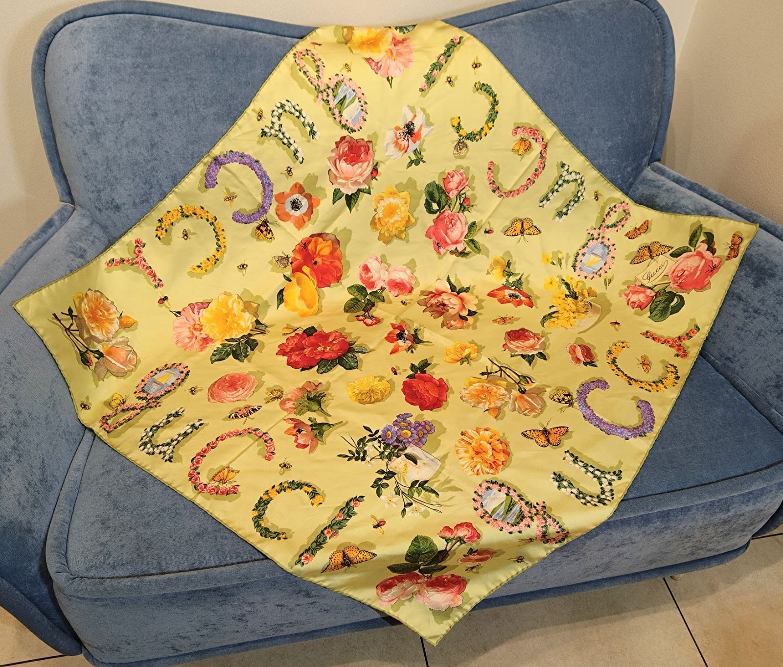 【正規品】GUCCI グッチ　スカーフ グッチ GUCCI スカーフ ストール ショール 760713 4GAHC 1000 GG